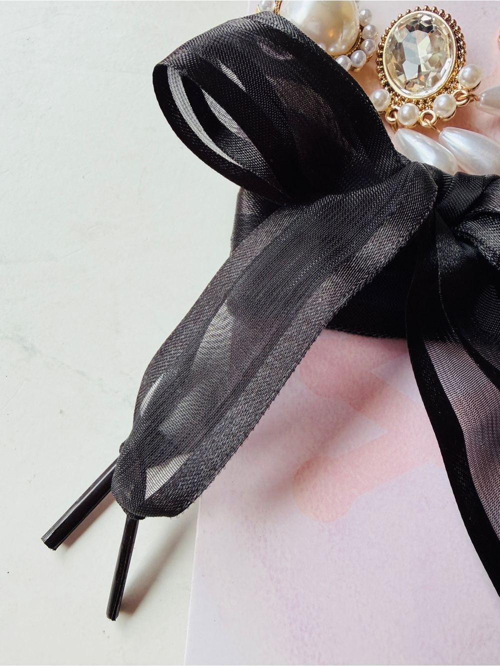 NWT Anthropologie Shoe Charm & Laces Set Black - Picture 2 of 6